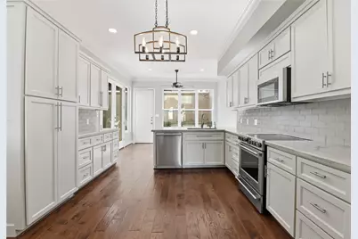 7535 Olympia Drive, Houston, TX 77063 - Photo 11