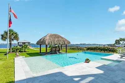 7220 Avenue N 1/2, Galveston, TX 77551 - Photo 5