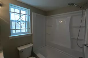 6102 Rietta St, Houston, TX 77016 - Photo 9
