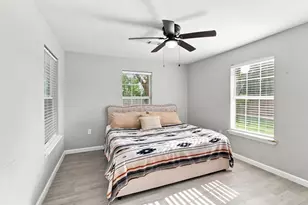500 Ruth St, Baytown, TX 77520 - Photo 9