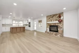 26206 Maplewood Dr, Spring, TX 77386 - Photo 9