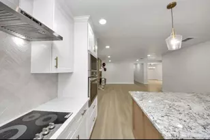 26206 Maplewood Dr, Spring, TX 77386 - Photo 17