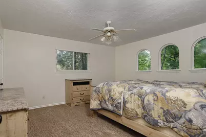 62 Huntsmans Horn Circle, The Woodlands, TX 77380 - Photo 21