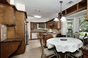 62 Huntsmans Horn Cir, The Woodlands, TX 77380 - Photo 9