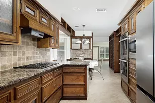 62 Huntsmans Horn Cir, The Woodlands, TX 77380 - Photo 11