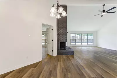 4511 Dawn Creek Lane, Spring, TX 77388 - Photo 9