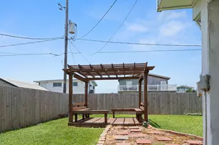 4014 Kent Dr, Galveston, TX 77554 - Photo 19