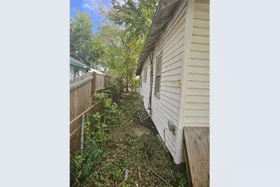 104 Foyce Street, Houston, TX 77022 - Photo 11