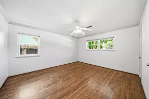 10211 Cliffwood Dr, Houston, TX 77035 - Photo 23