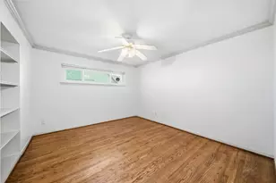 10211 Cliffwood Dr, Houston, TX 77035 - Photo 25