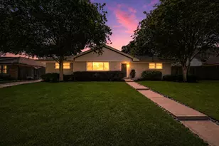 10211 Cliffwood Dr, Houston, TX 77035 - Photo 3