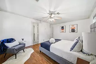 10211 Cliffwood Dr, Houston, TX 77035 - Photo 21