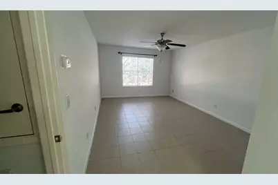 10555 Turtlewood Court #201, Houston, TX 77072 - Photo 11