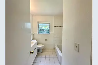 5720 Parwill Street #1, Houston, TX 77081 - Photo 11