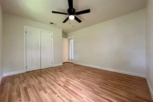 5720 Parwill St, Houston, TX 77081 - Photo 5