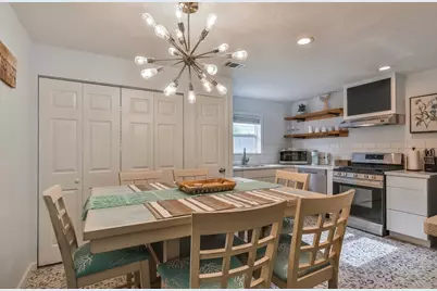 1317 26th Street, Galveston, TX 77550 - Photo 11