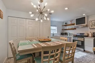 1317 26th St, Galveston, TX 77550 - Photo 11