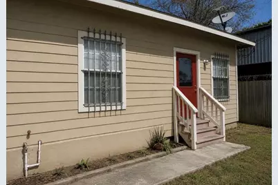 313 Blanche Street, Houston, TX 77011 - Photo 9