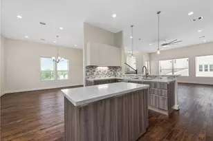 9406 Glenfield Ct, Houston, TX 77096 - Photo 5