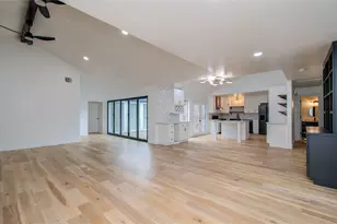 10300 Mayfield Rd, Houston, TX 77043 - Photo 3