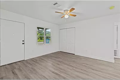 805 19th Avenue N, Texas City, TX 77590 - Photo 3