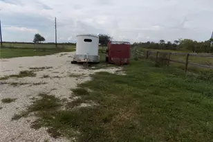 4726 County Rd 45, Angleton, TX 77515 - Photo 25