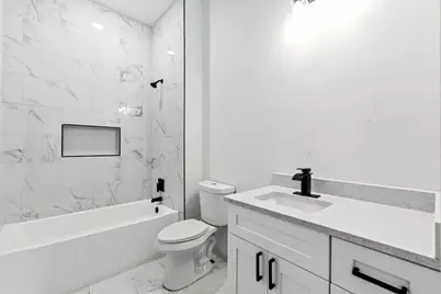 2326 Bernardo De Galvez, Galveston, TX 77550 - Photo 21
