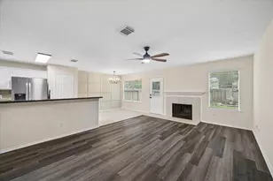 7 Wineberry Pl, The Woodlands, TX 77382 - Photo 5