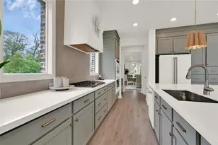 13246 Westmont Heights Ln, Houston, TX 77044 - Photo 17