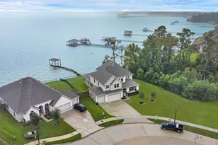 13246 Westmont Heights Ln, Houston, TX 77044 - Photo 3