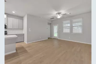 18757 Timber Glen Drive, Conroe, TX 77316 - Photo 3