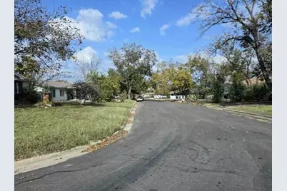 809 S 36th Street, Temple, TX 76501 - Photo 5