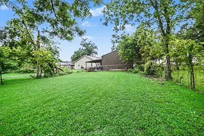 536 Montgomery Street, Clute, TX 77531 - Photo 21