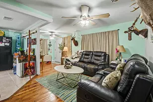 536 Montgomery St, Clute, TX 77531 - Photo 11