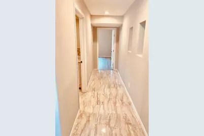 1602 Henninger Street, Houston, TX 77023 - Photo 9