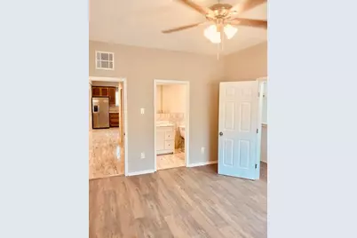 1602 Henninger Street, Houston, TX 77023 - Photo 13