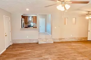 1602 Henninger St, Houston, TX 77023 - Photo 5