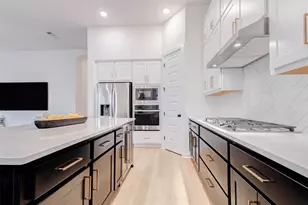 30246 Gold Finch Pl, Fulshear, TX 77441 - Photo 11