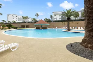 9520 Seawall Blvd, Galveston, TX 77554 - Photo 23
