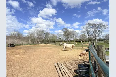 13700 Burnett Road, Beasley, TX 77417 - Photo 35