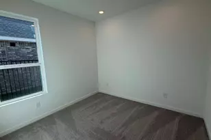 27451 Sunterra Village Dr, Katy, TX 77493 - Photo 21