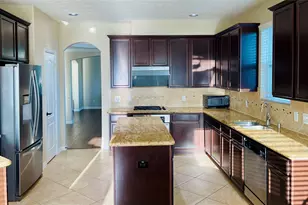 14303 Tasmania Ct, Sugar Land, TX 77498 - Photo 5