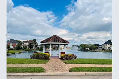 14303 Tasmania Court, Sugar Land, TX 77498 - Photo 25