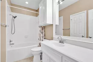 727 W Heights Hollow Ln, Houston, TX 77007 - Photo 13