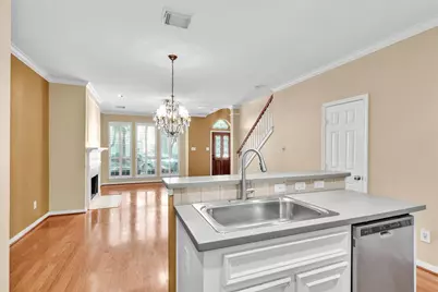 727 W Heights Hollow Lane, Houston, TX 77007 - Photo 9