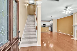 727 W Heights Hollow Ln, Houston, TX 77007 - Photo 3
