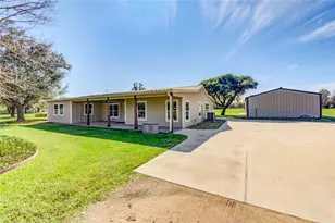 6910 S Mallard Dr, Fulshear, TX 77441 - Photo 1