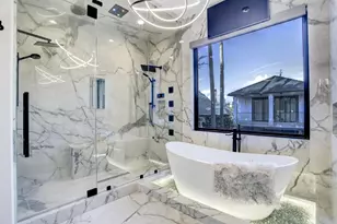 5158 Huckleberry Cir, Houston, TX 77056 - Photo 19
