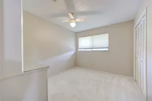 10526 Sageberry Dr, Houston, TX 77089 - Photo 9
