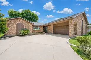 10526 Sageberry Dr, Houston, TX 77089 - Photo 3